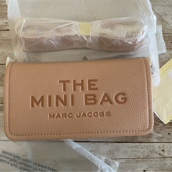 MARC JACOBS ROSE PINK THE LEATHER MINI BAG - Picture 6 of 10